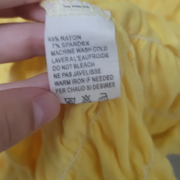 Ruffles Yellow shirt - Picture 3 of 4